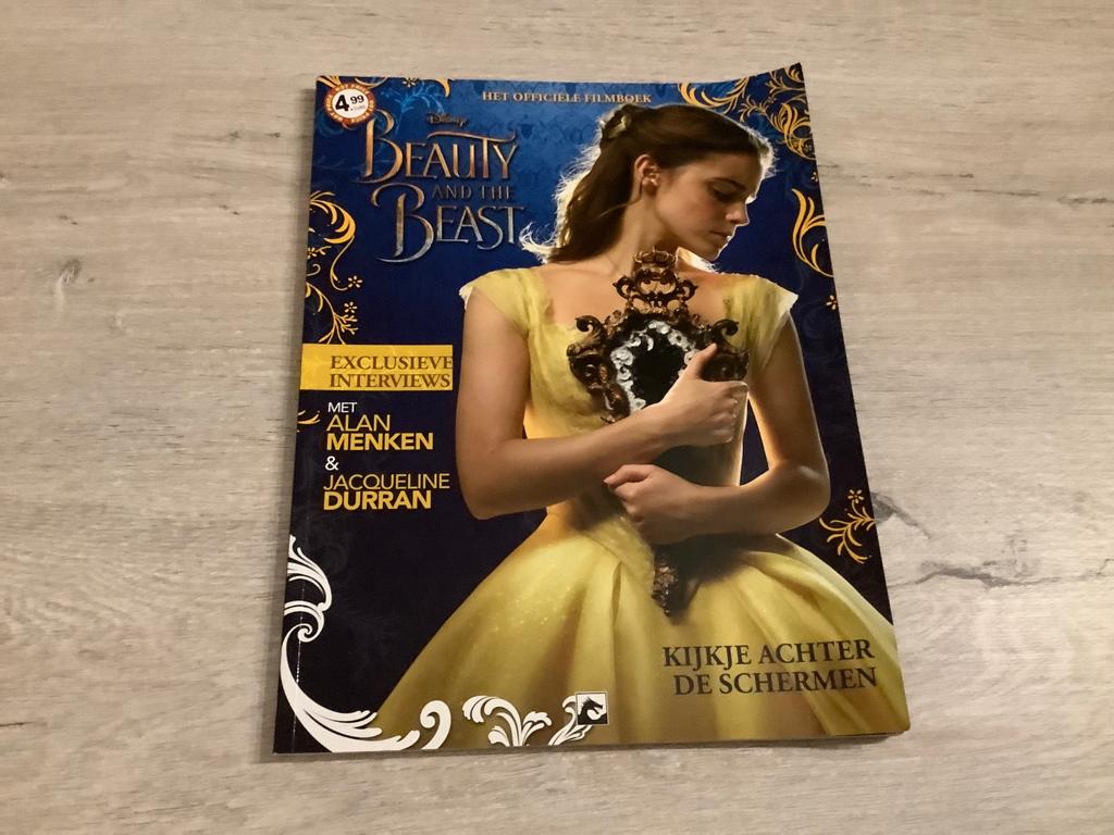 Disney Beauty and the Beast officiele filmboek (2017), Boeken, Sprookjes en Fabels, Ophalen of Verzenden, Zo goed als nieuw, Disney