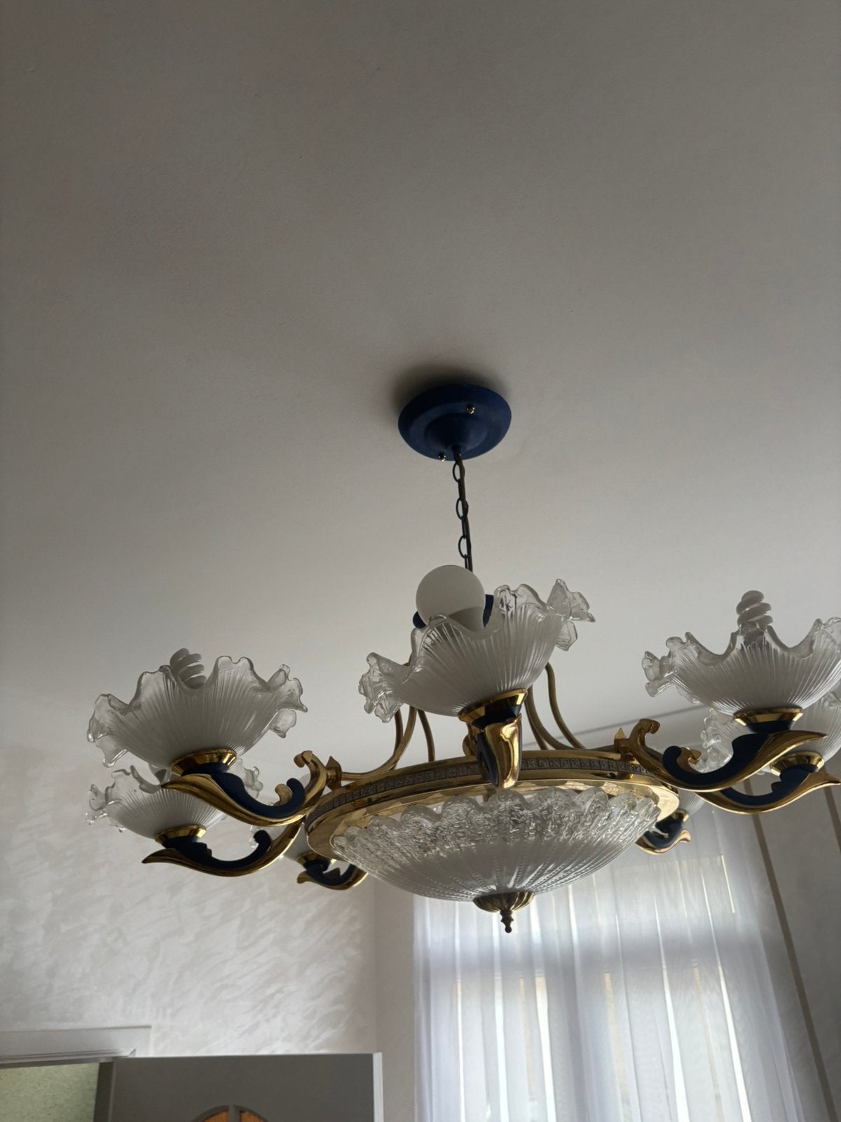 Klassieke luxe plafondlamp – 8-lichts met glazen kappen, Huis en Inrichting, Ophalen, Zo goed als nieuw, Glas