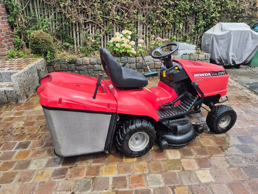 Zitmaaier Honda V-Twin 2220 Hydrostatic, Honda, Enlèvement, Utilisé, 90 à 120 cm