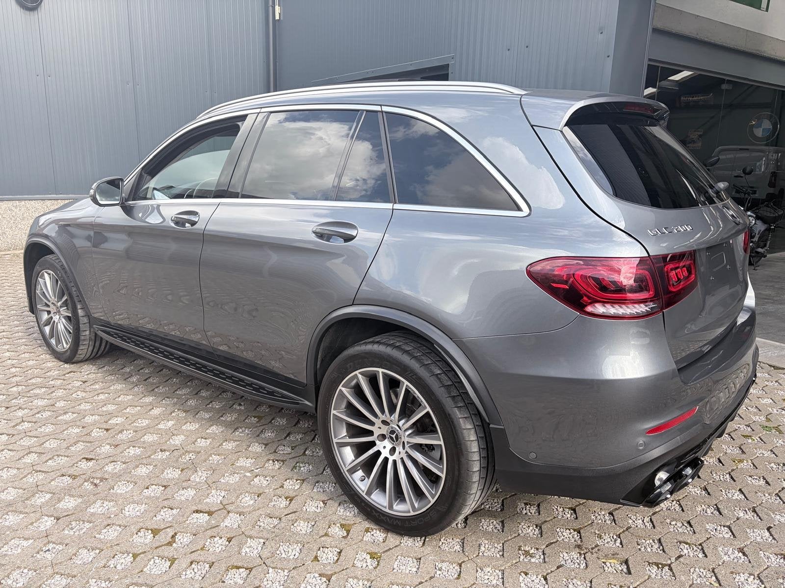 Mercedes-Benz GLC-klasse (alle) 4 matic - Benzine+MHEV - AMG, Auto's, Mercedes-Benz, Automaat, 197 pk, 145 kW, Gebruikt