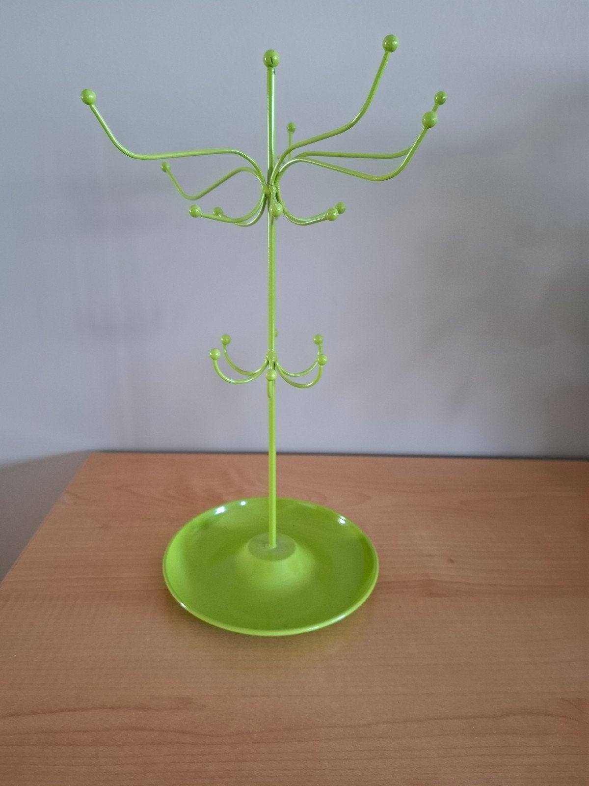 metalen juwelenboom, Ophalen