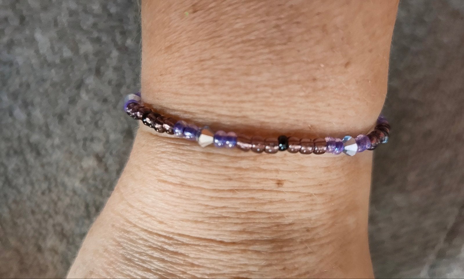 Mooie zelfgemaakte armbanden van 2 eu per stuk of 5 eu voor, Handtassen en Accessoires, Enkelbandjes en Enkelkettinkjes, Ophalen of Verzenden