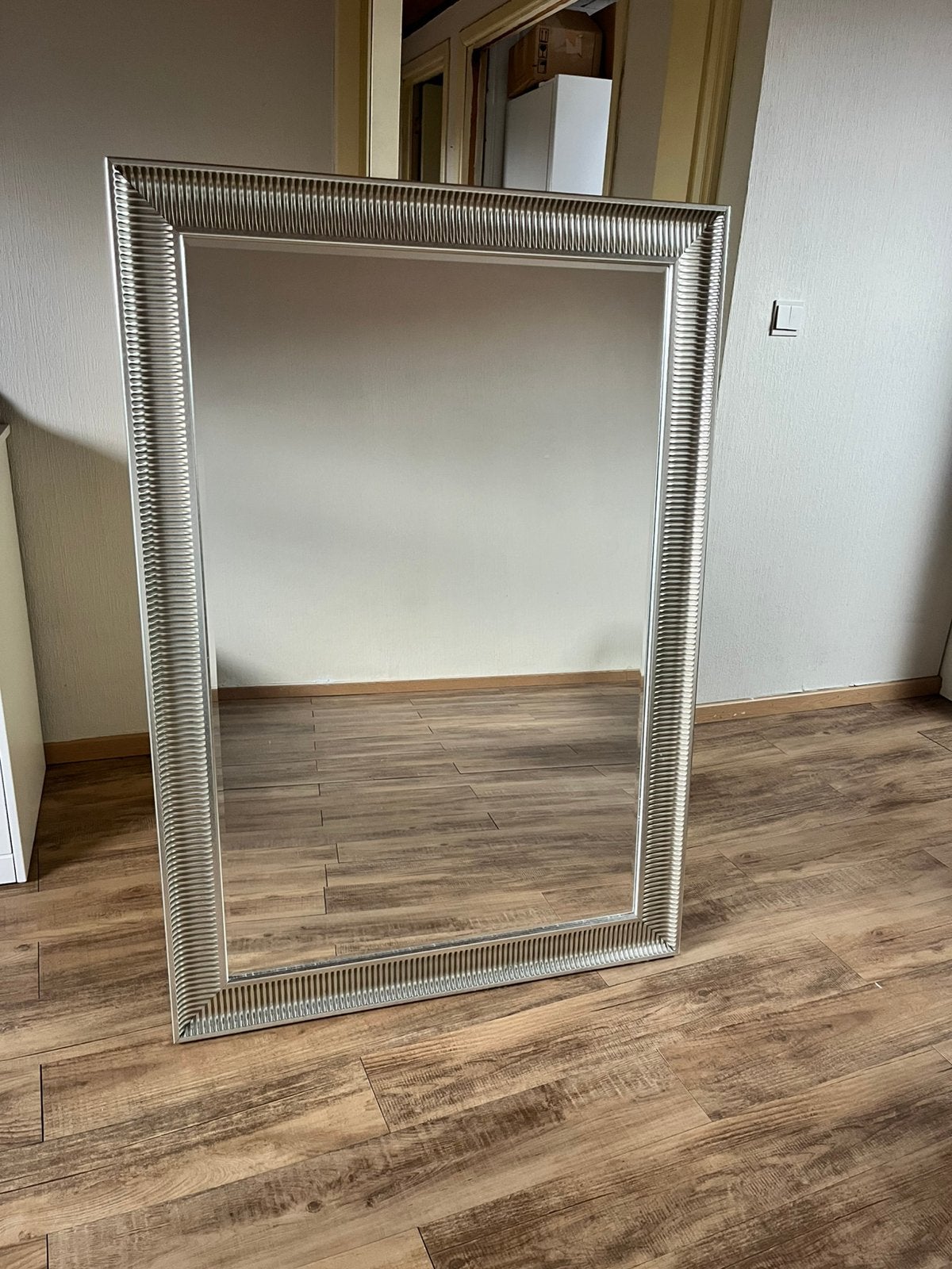 Grand Miroir Rectangulaire Design – Style Moderne, Maison & Meubles, Accessoires pour la Maison | Miroirs, Enlèvement, Comme neuf