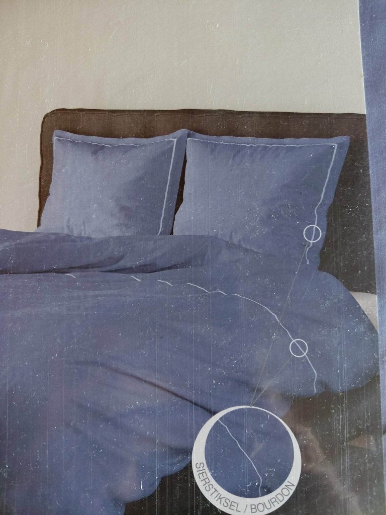 Couette (2 p) avec housse de couette luxueuse. Nouveau, Maison & Meubles, Enlèvement ou Envoi, Autres marques, Housse de couette