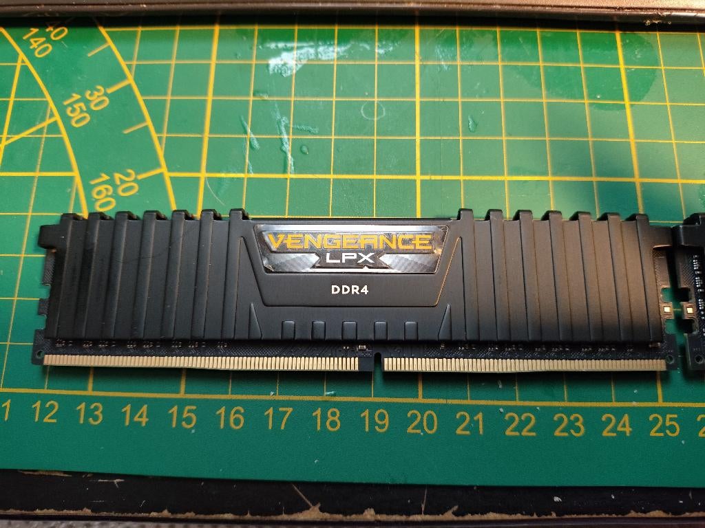 RAM 32gb DDR4 3200, Computers en Software, 32 GB, DDR4, Ophalen of Verzenden, Zo goed als nieuw