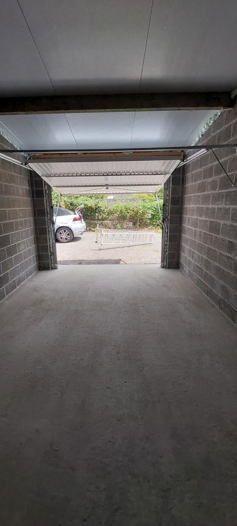 Garage spacieux à louer Boussu A LIRE!!, Huur