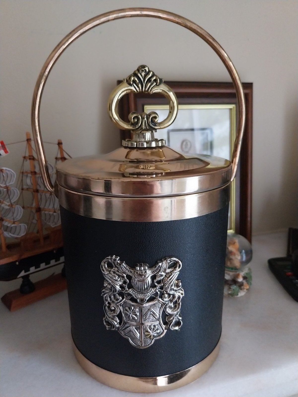 Vintage design ijsemmer met wapenschild – Jaren 70 / Hollywo, Ophalen