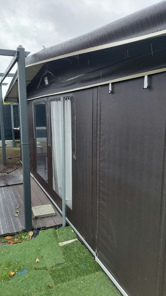 exclusieve grote voortent van Vercovan, Caravans en Kamperen, Particulier, Koelkast, 5 tot 6 meter