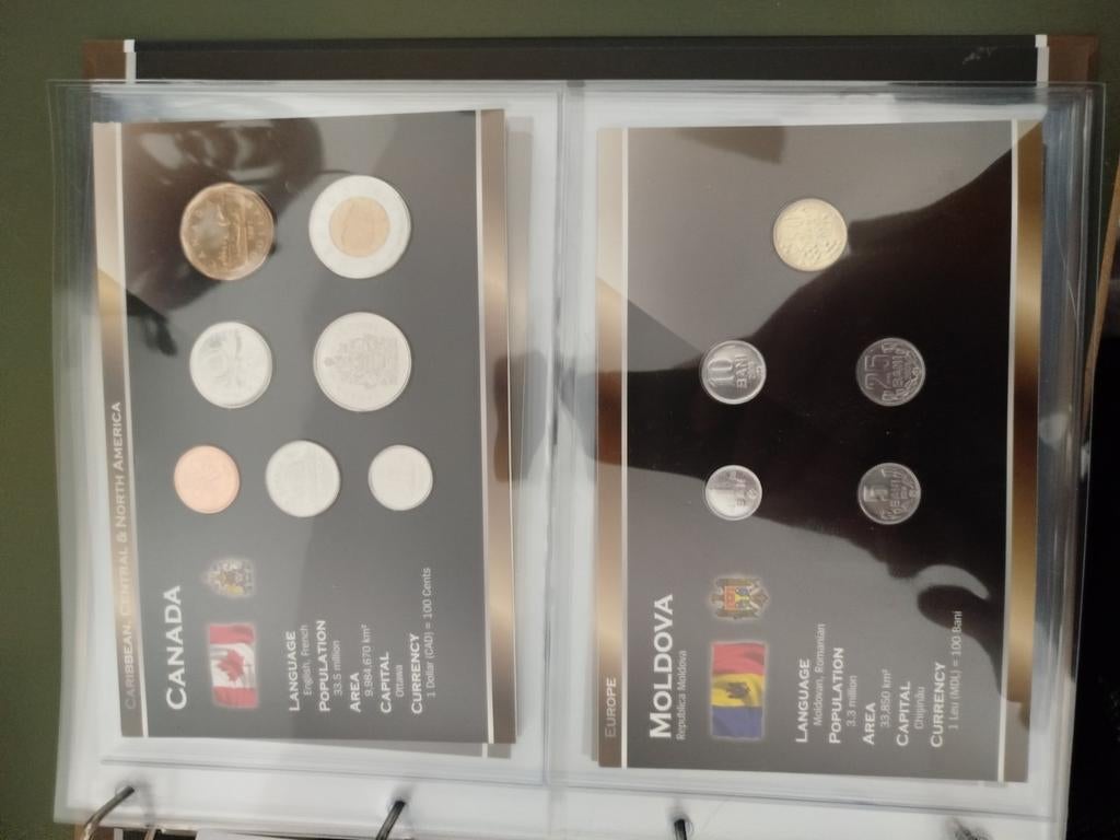 World money collection, Ophalen
