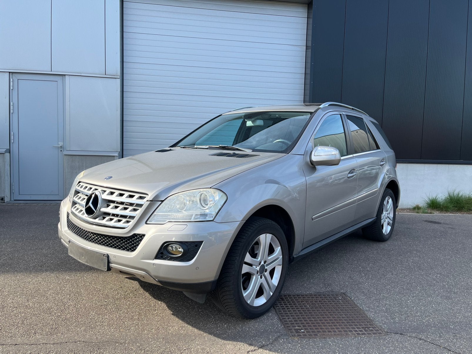 Mercedes ml320 v6 4matic full option, Auto's, Mercedes-Benz, Diesel, Particulier, Parkeersensor, Te koop