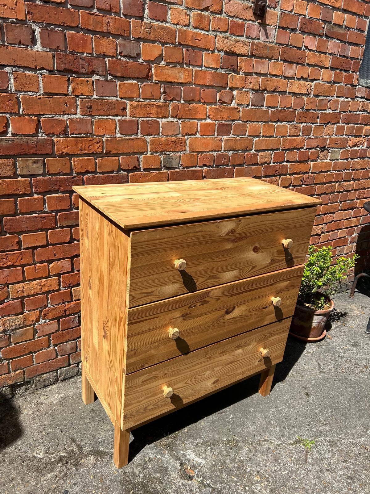 Vol houten kastje van Ikea, Huis en Inrichting, Kasten | Ladekasten, Ophalen, Gebruikt, 50 tot 100 cm, 3 of 4 laden