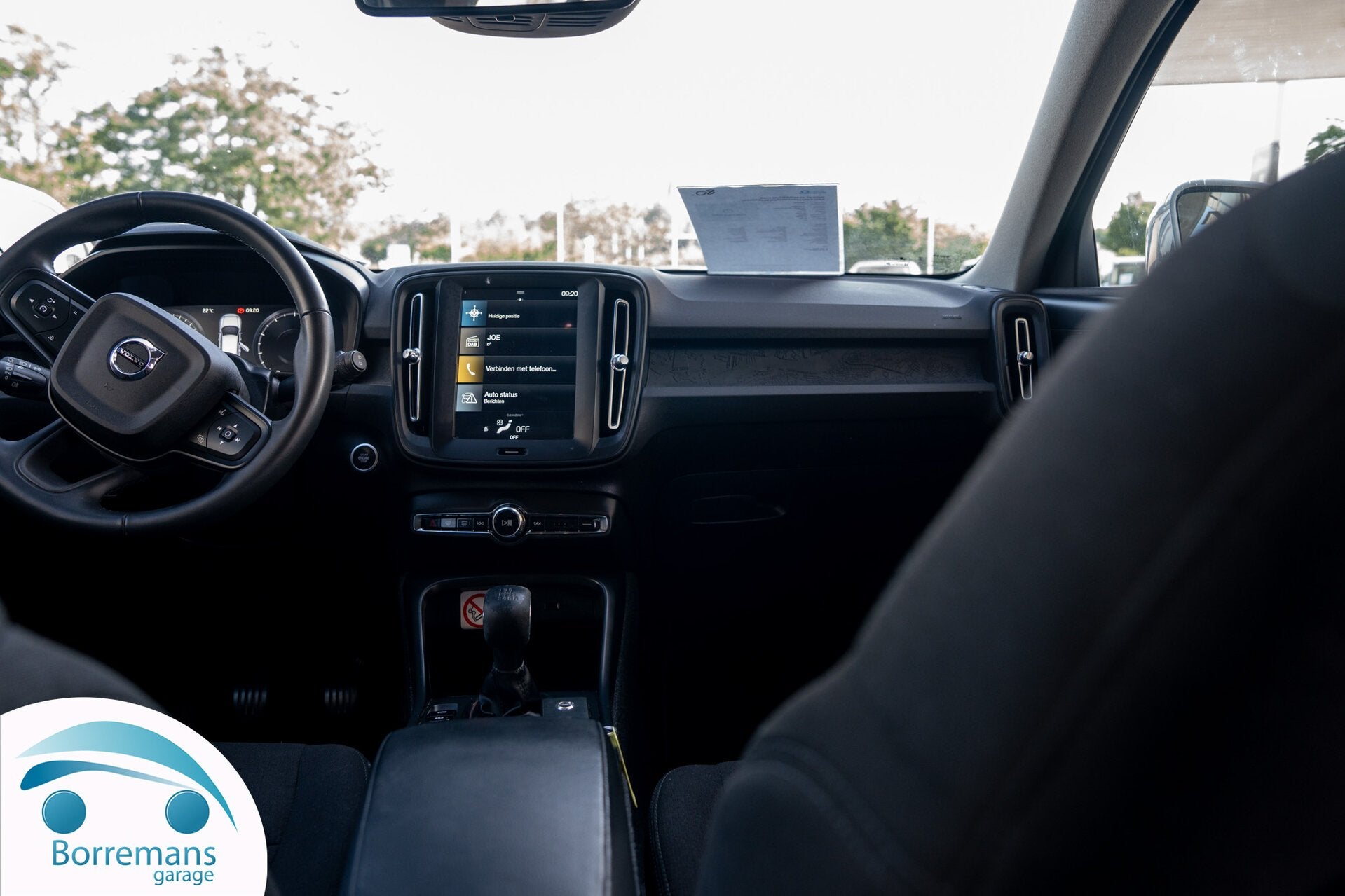 Volvo XC 40 MOMENTUM CORE NAVI/PARKEERSENSOREN/BLUETOOTH/.., Auto's, Volvo, 0 kg, 0 kg, Wit, 5 deurs
