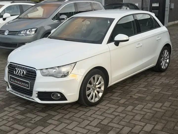 Audi A1 Sportback 1.6 TDI 90 Ambition 190,000KLM, Auto's, Audi, A1, Bedrijf, Te koop, Handgeschakeld
