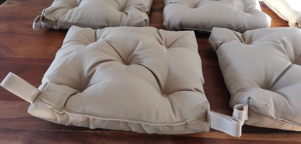 6 galettes chaises neuves, Enlèvement ou Envoi