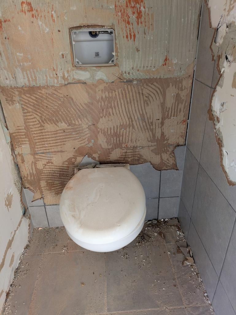 Ophangtoilet, Ophalen