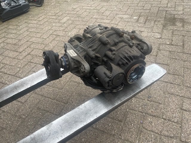 DIFFERENTIEEL ACHTER BMW X6 (E71 / E72) (33107595261), Gebruikt, BMW, Petuelring 130
80809  München, DE, Bayerische Motoren Werke AG