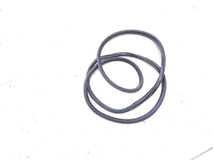 Joint caoutchouc portière 2portes droite d'un Volkswagen Cr, Autos : Pièces & Accessoires, Carrosserie & Tôlerie, Volkswagen, -