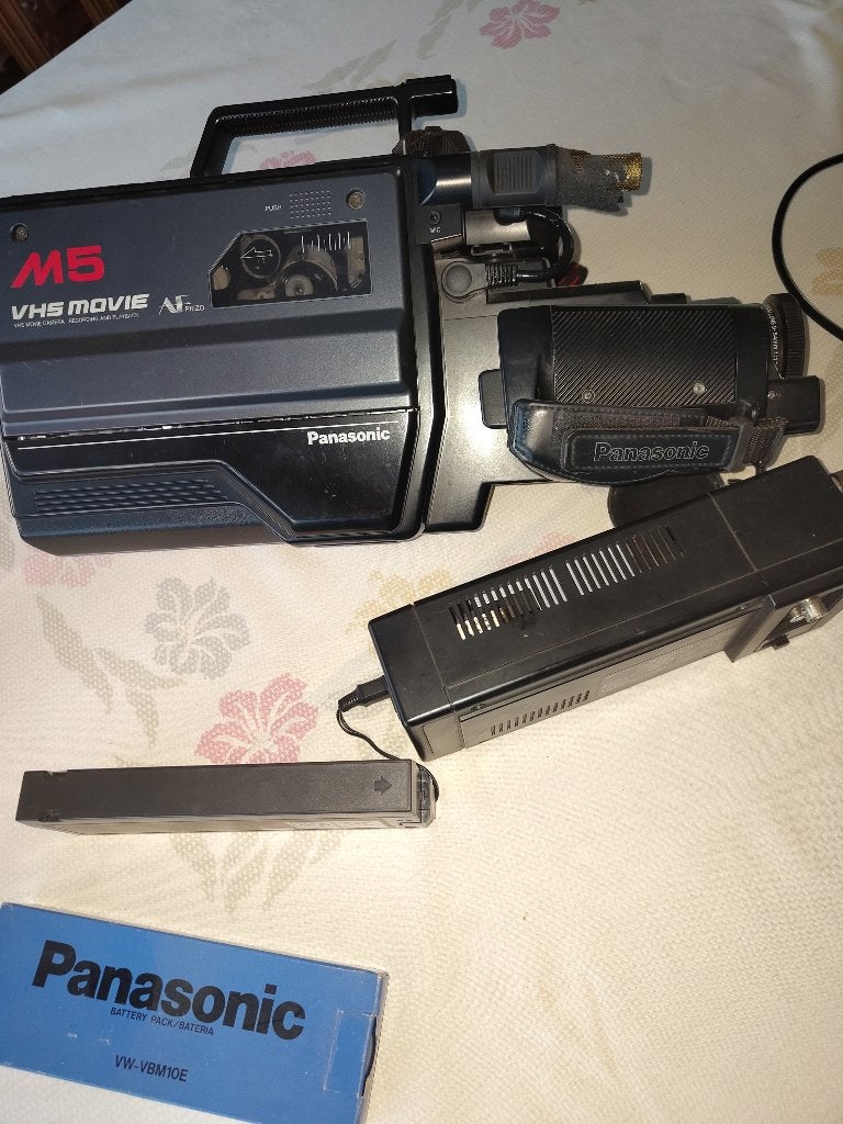 Videocamera, Ophalen, VHS of SVHS, Camera