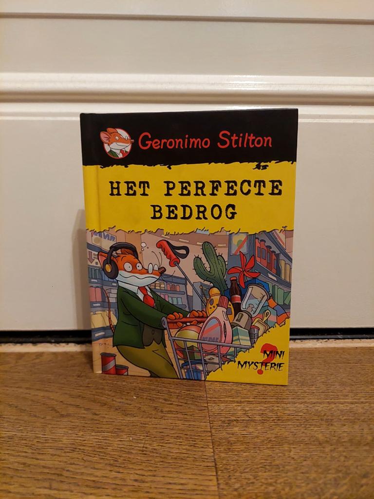 Geronimo Stilton - HET PERFECTE BEDROG - MINI MYSTERIES, Boeken, Kinderboeken | Jeugd | onder 10 jaar, Ophalen of Verzenden, Geronimo Stilton