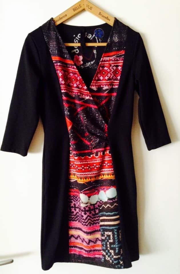 Belle Robe Desigual d'hiver noire t.M, Taille 38/40 (M), Enlèvement ou Envoi, Comme neuf, Noir