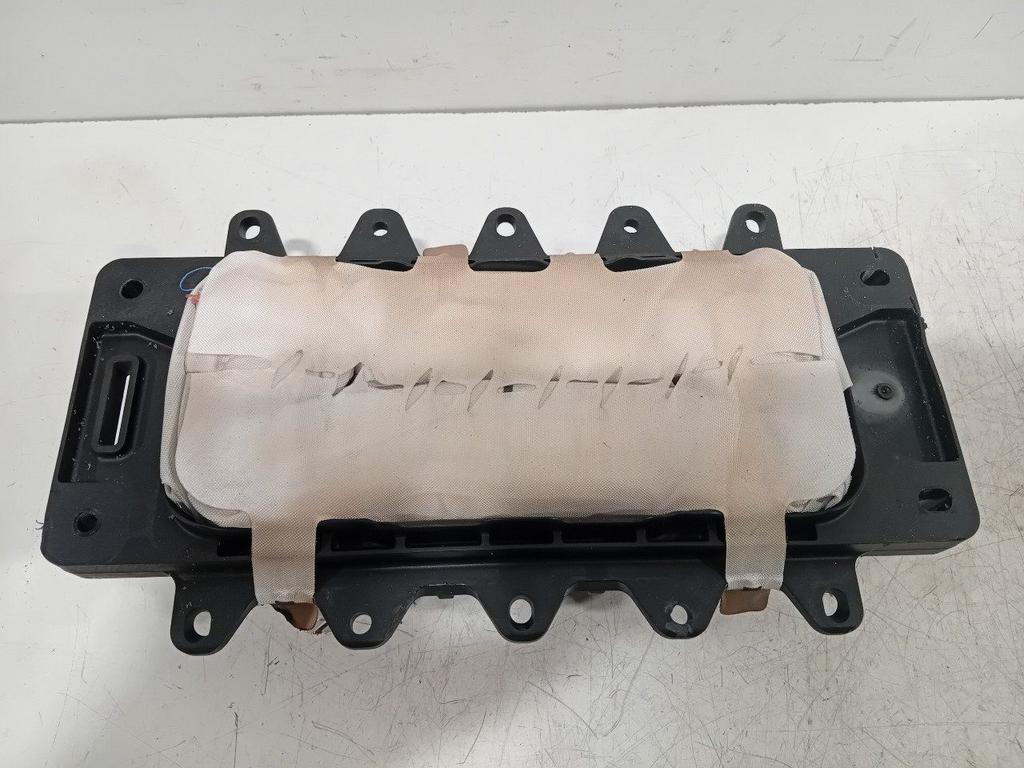 Airbag passagier Mercedes-Benz A-Klasse, Onderdelen@venauto.nl, Van der Ven Autorecycling B.V., Gebruikt, Ettenseweg 76, 4706 PB Roosendaal, The Netherlands