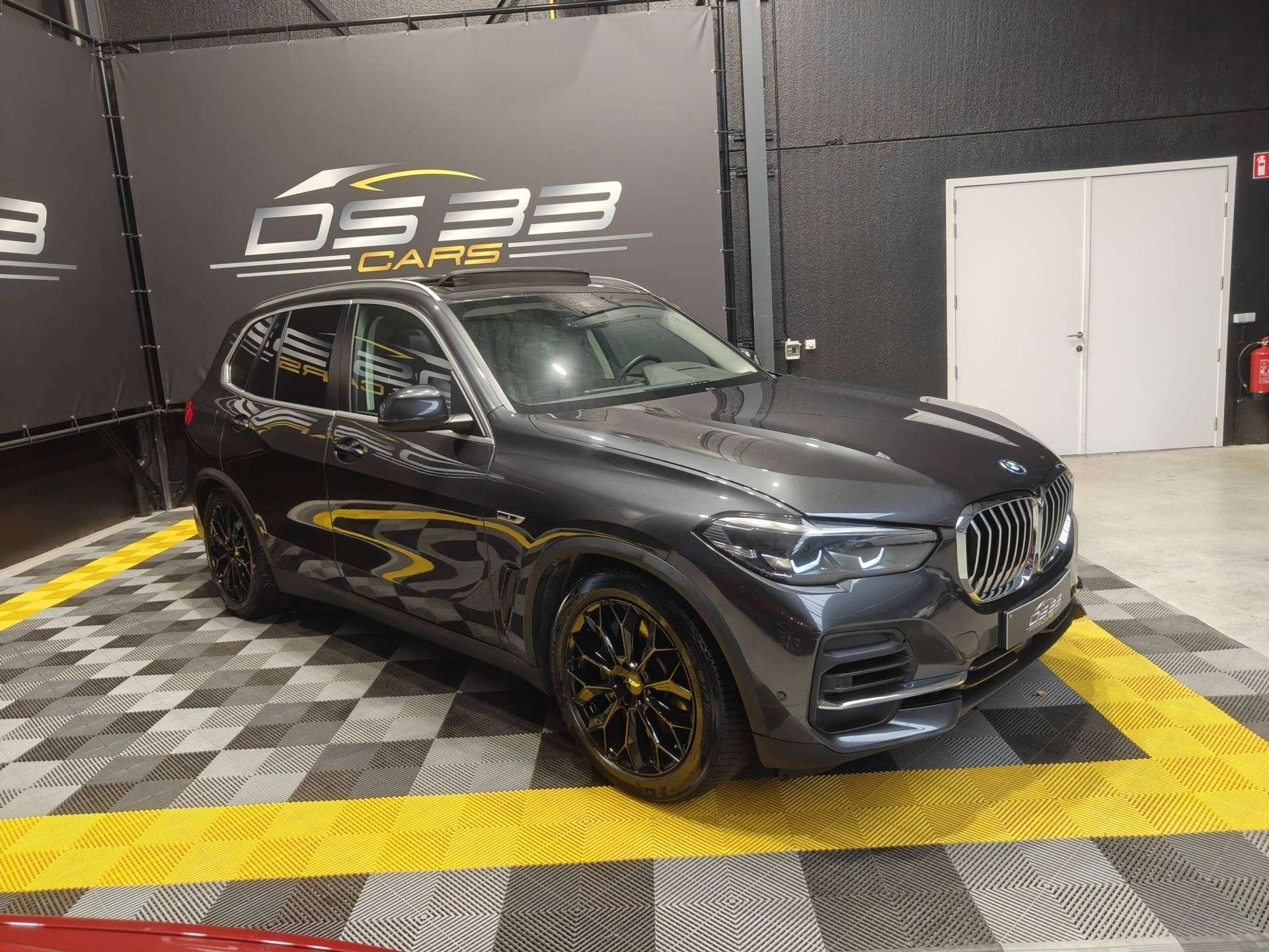 BMW X5 xDrive45e 394pkSPORT/Pano/Leder/LED/Memory/ZV/CAM/App, Auto's, Automaat, Dealer onderhouden, Gebruikt, Plug-in hybride