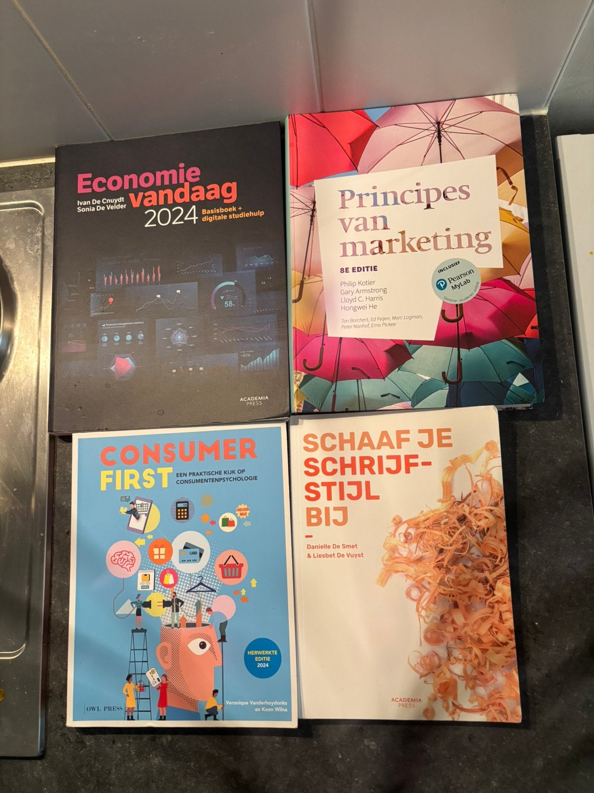 MARKETING HOGENT BOEKEN, Boeken, Ophalen, Zo goed als nieuw
