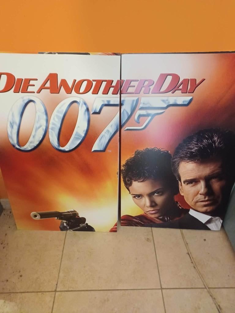 James Bond Die Another Day, Enlèvement, Comme neuf, Film