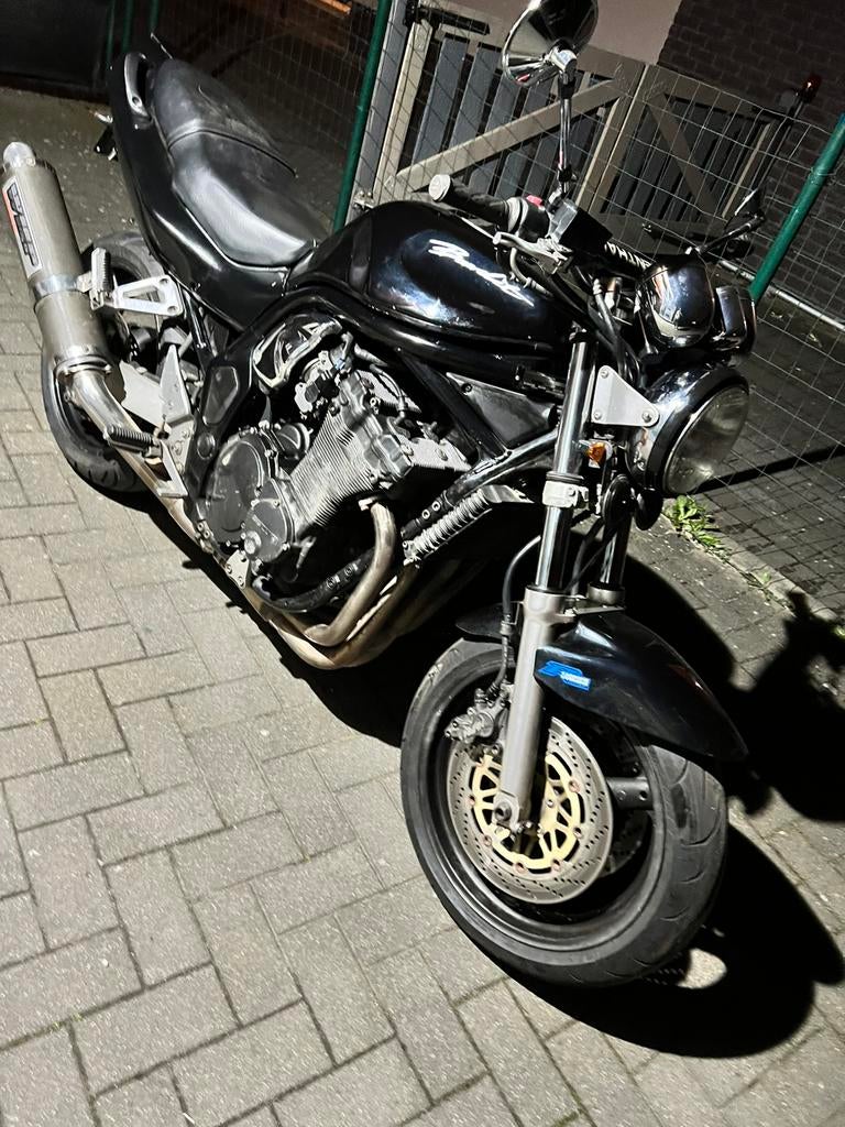 Suzuki bandit 1200, Motoren, Motoren | Suzuki, Particulier, Naked bike, meer dan 35 kW, 4 cilinders, Motorrijbewijs A, Sportuitlaat