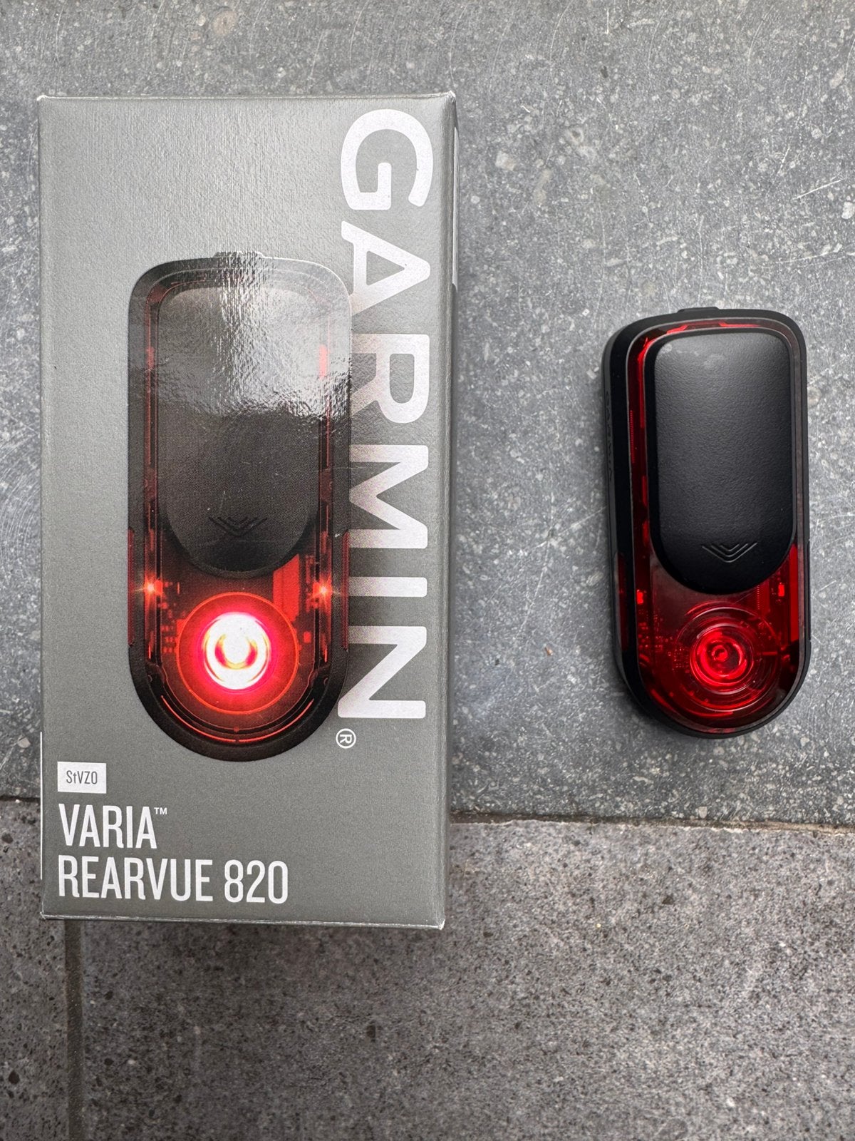 Garmin Rearvue 820 Radar, Fietsen en Brommers, Fietsaccessoires | Fietsverlichting, Ophalen of Verzenden, Zo goed als nieuw