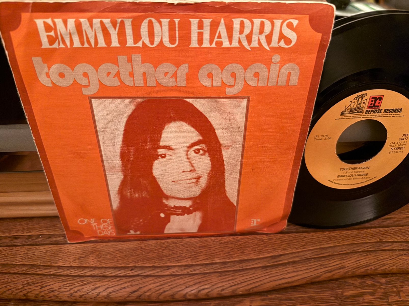 Together Again - One Of These Days, Cd's en Dvd's, Originele persing, 7 inch, Ophalen of Verzenden, Zo goed als nieuw