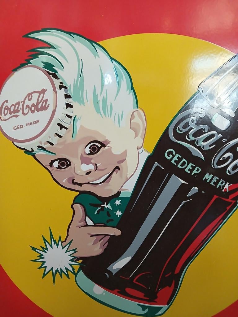 Panneaux publicitaires coca cola 1997, Enlèvement
