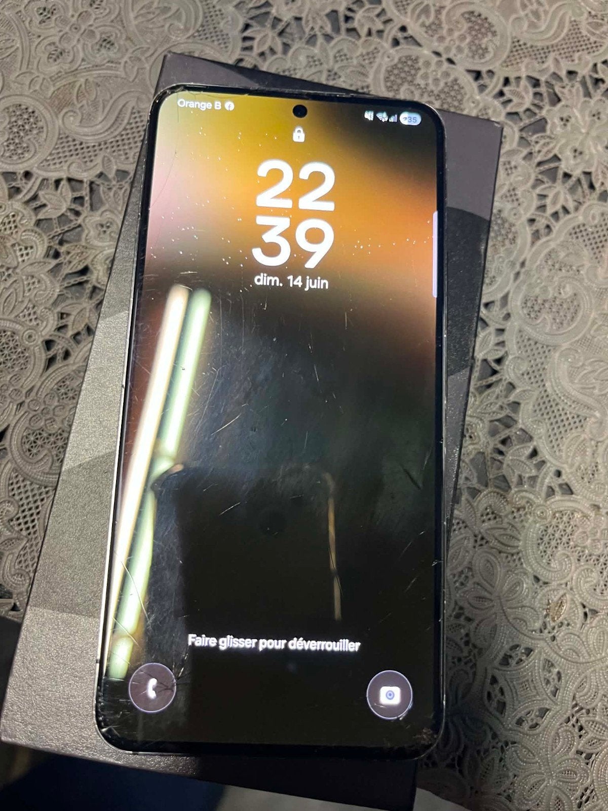 S22 fissures fonctionne super bien, Télécoms, Téléphonie mobile | Samsung, Utilisé, Sans abonnement, Sans simlock, Galaxy S22