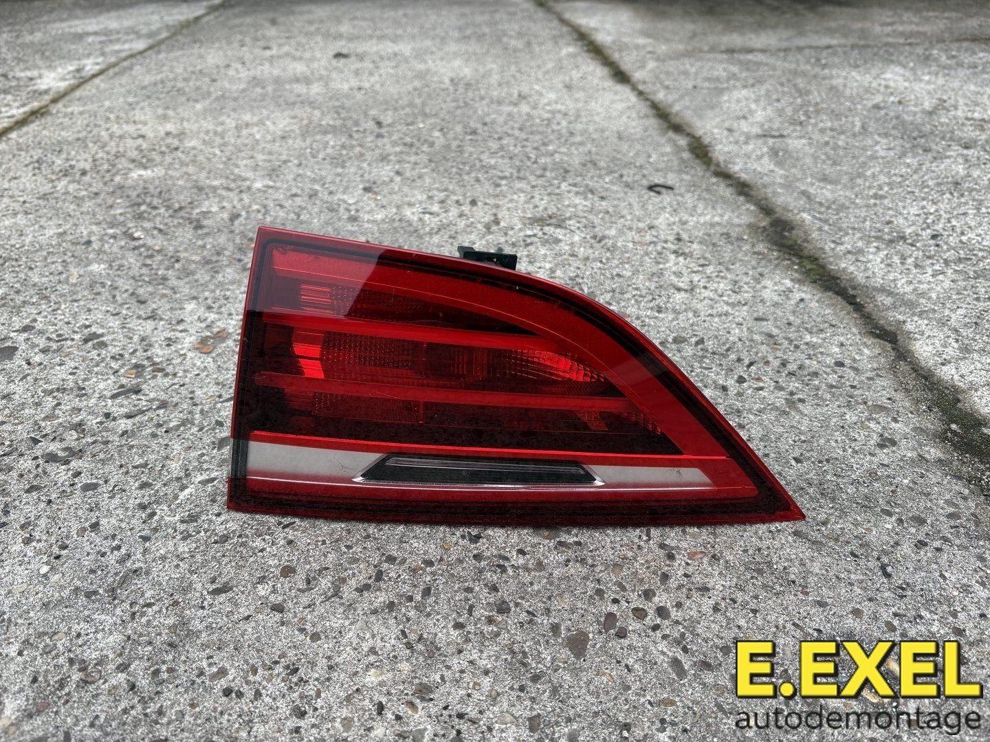 Achterlicht rechts klep BMW 2 Serie F46 7491352-08, Gebruikt, -, Ophalen of Verzenden, -