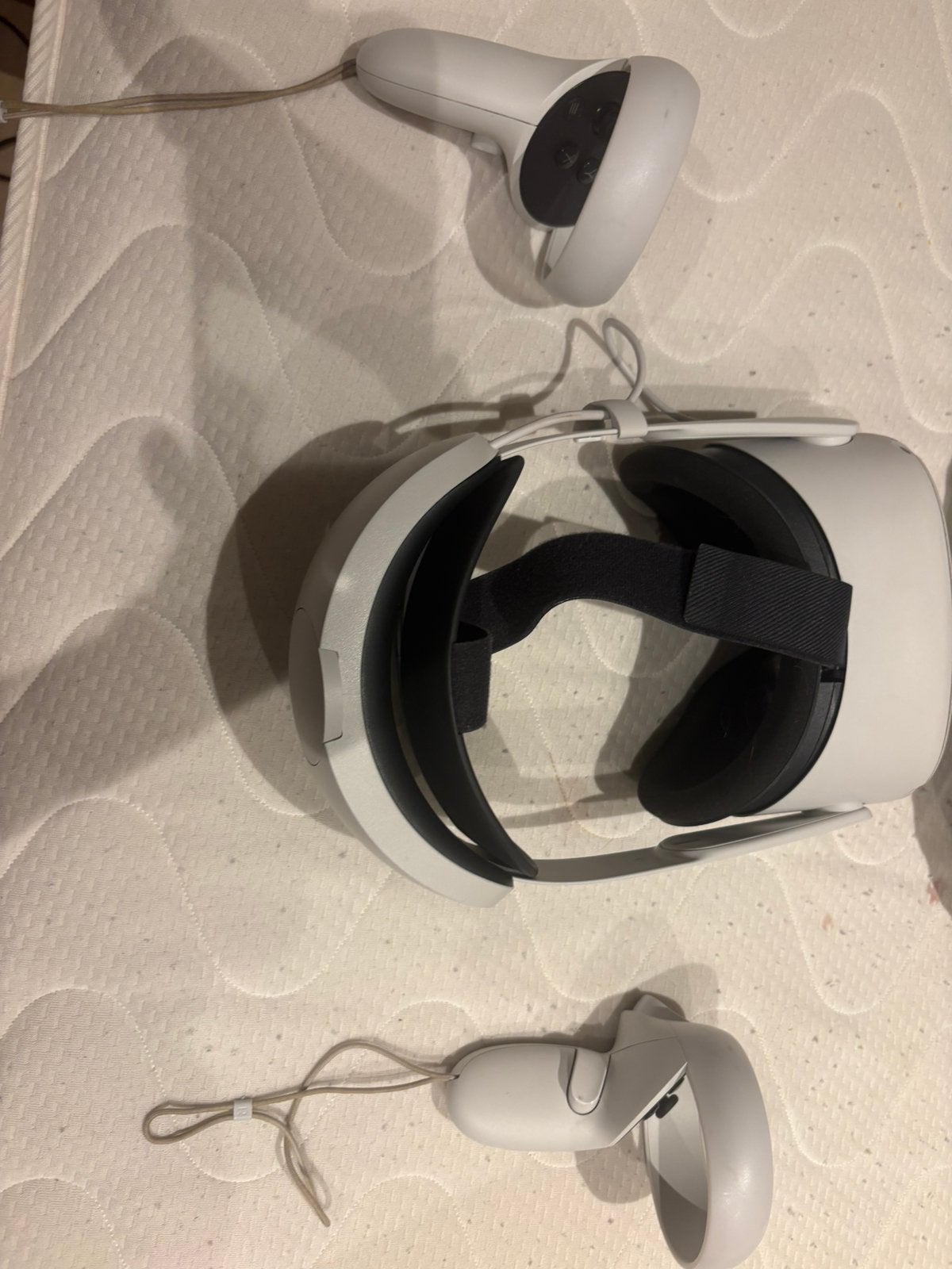 Vr meta quest 2 custom head strap en tracel case, Games en Spelcomputers, Ophalen of Verzenden, Zo goed als nieuw