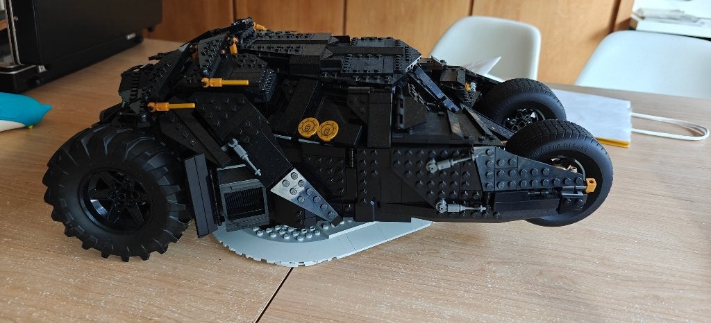 Lego Batmobile Tumbler 76240, Kinderen en Baby's, Overige thema's, Lego, Ophalen of Verzenden, Zo goed als nieuw