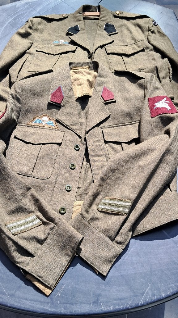 BELGIQUE - ABL - TENUES DIVERSES, Collections, Objets militaires | Général, Enlèvement ou Envoi, Armée de terre, Vêtements ou Chaussures