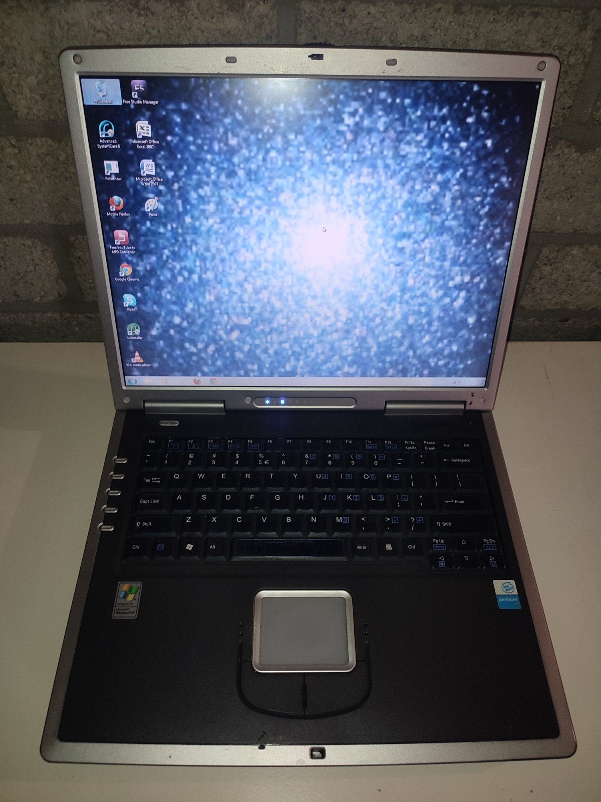Vintage Retro laptop professional 15 inch, Computers en Software, Windows Laptops, Ophalen, 15 inch, HDD