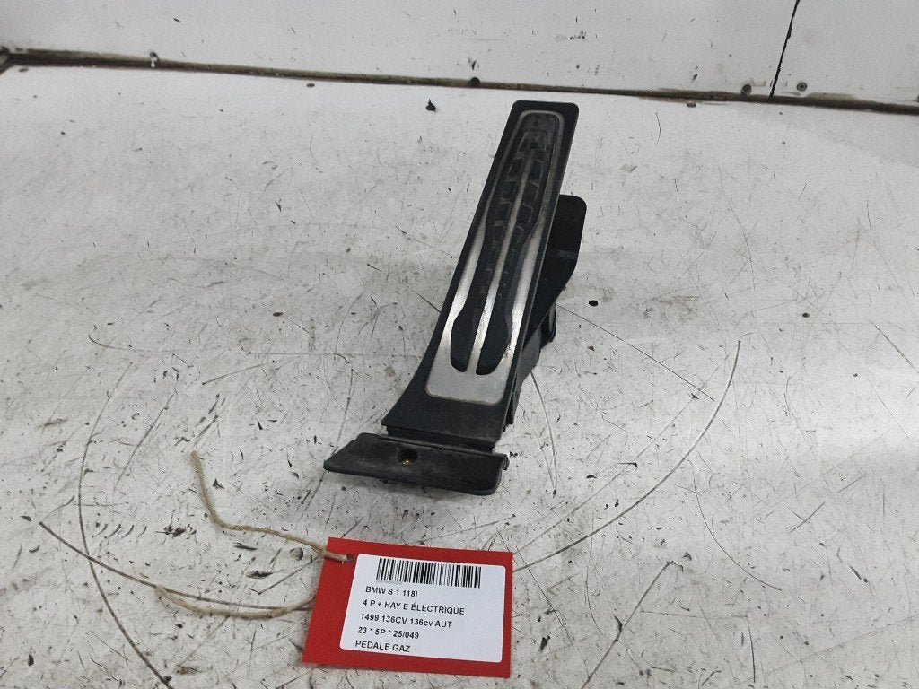 PEDALE D'ACCELERATEUR BMW 1 serie (F40) (6889824), Mevr. I. Hauben, Utilisé, BMW, Rue de l'Espoir 34 34
4030  GRIVEGNÉE, BE