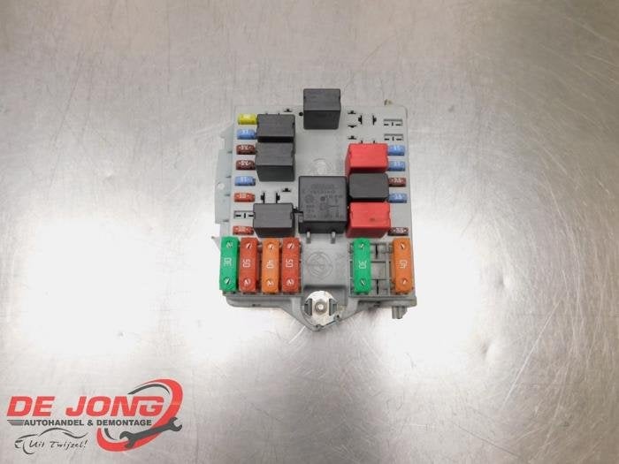 Boîte à fusibles d'un Alfa Romeo 147, -, 3 mois de garantie, Utilisé, Alfa Romeo