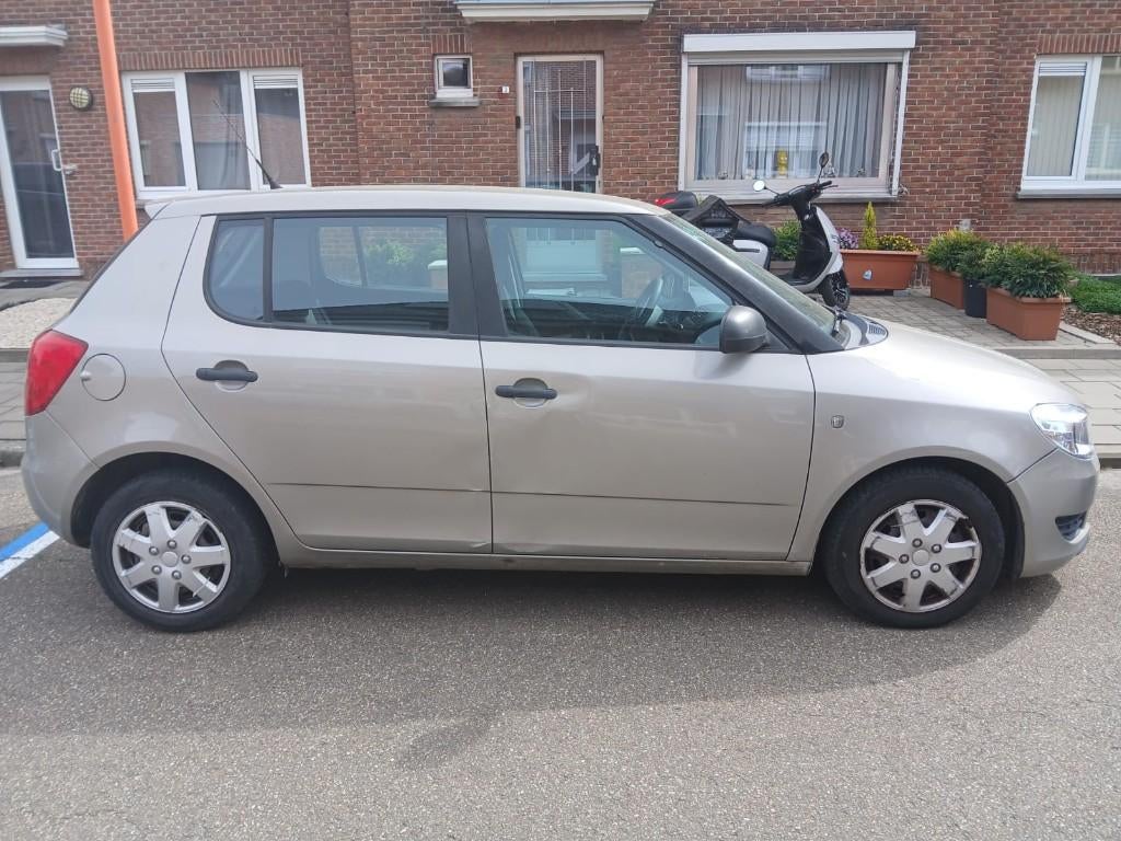 Skoda Fabia 1.2 Diesel – 2011 – 266.000 km – rijdt goed, Autos, Skoda, Achat, Boîte manuelle, 5 portes, Diesel