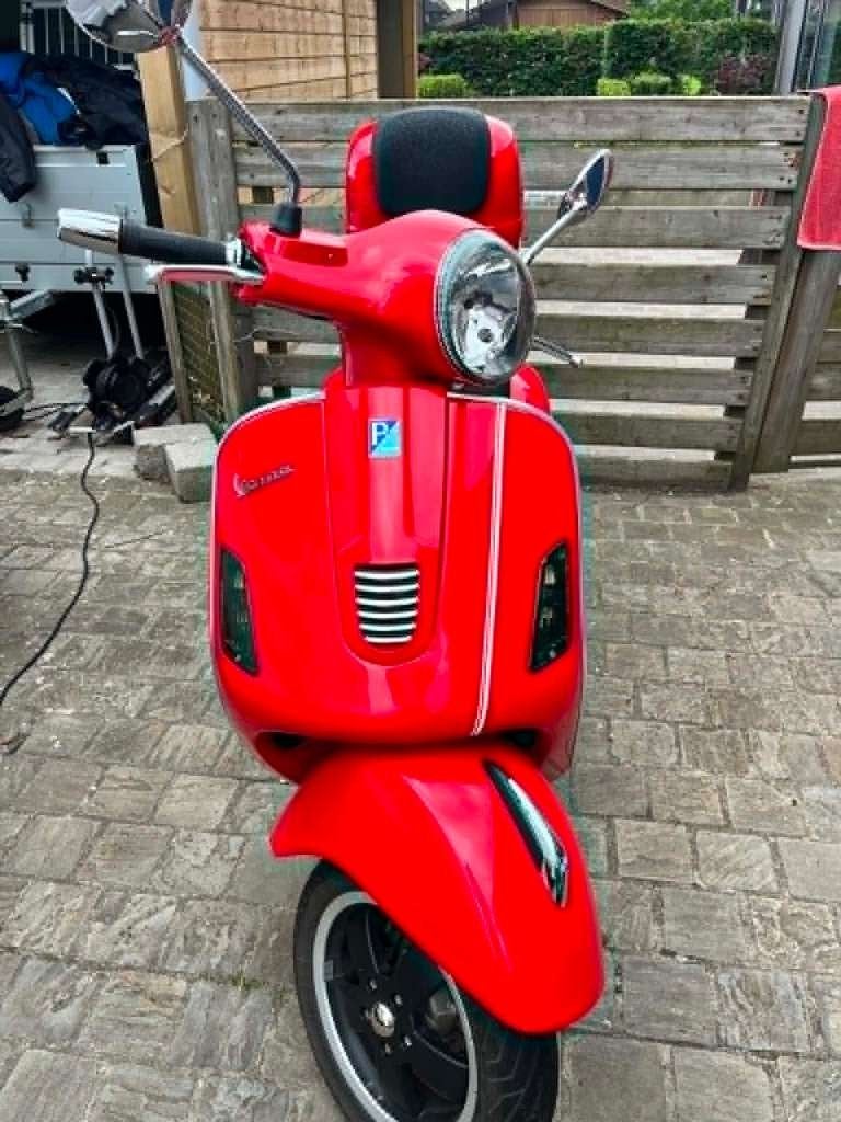 piaggio Vespa 125 GTS, Motos, Motos | Piaggio, Occasion, 125 cm³, Particulier