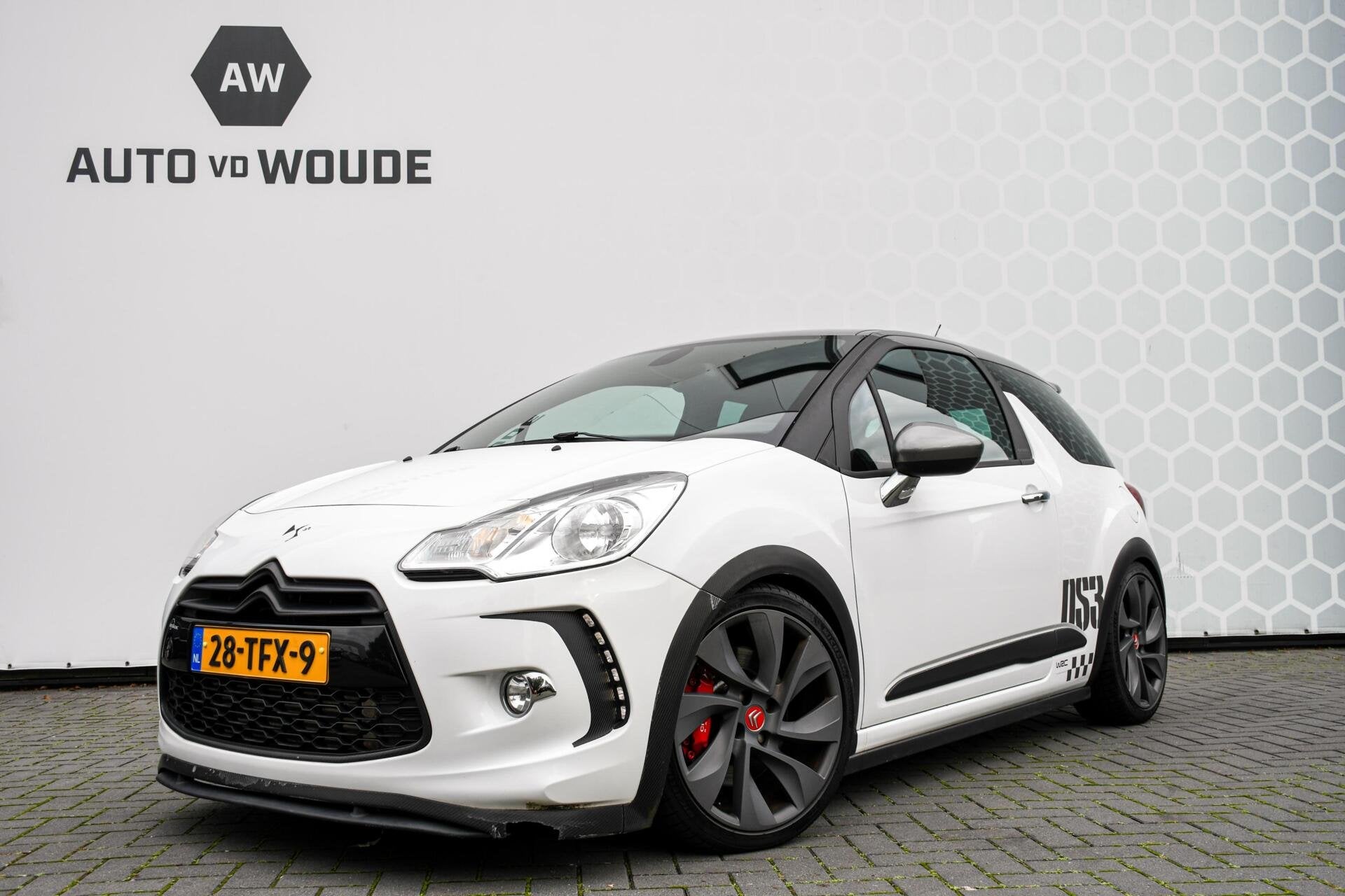 Citroen DS3 1.6 THP 200 Racing Uniek lage km 265 PK! Carbon, Auto's, Euro 5, Stof, Gebruikt, Zwart