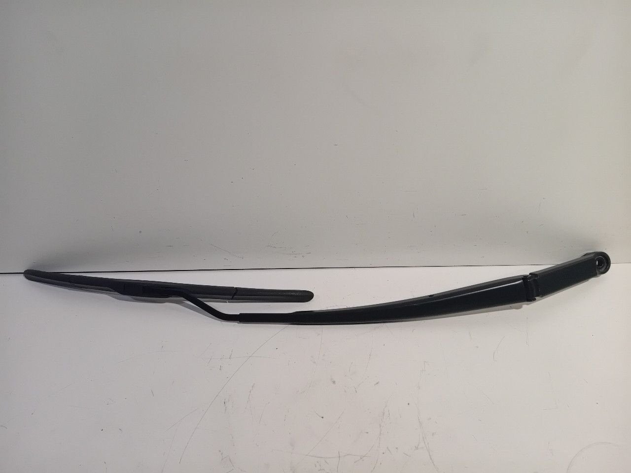 Ruitenwisserarm rechts voor Lexus ES, Onderdelen@venauto.nl, Van der Ven Autorecycling B.V., Ettenseweg 76, 4706 PB Roosendaal, The Netherlands
