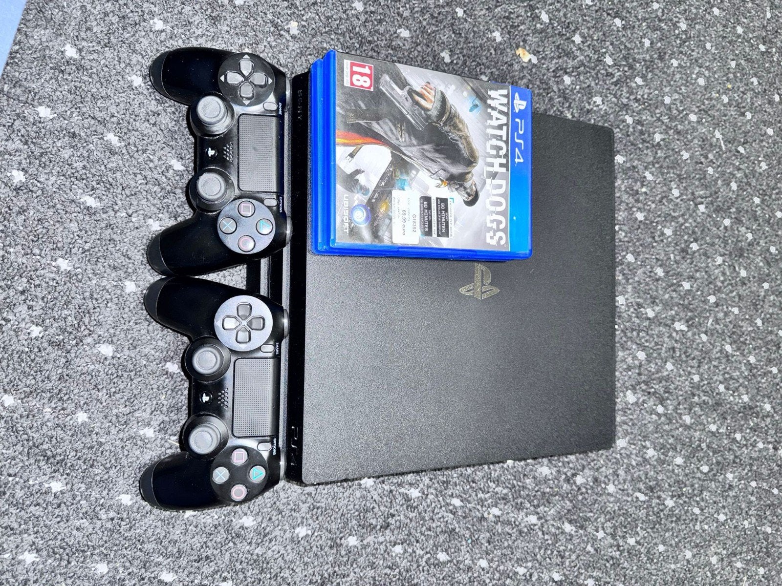 Playstation 4 pro + 2 controllers + 2 games, Games en Spelcomputers, Spelcomputers | Sony PlayStation 4, Ophalen, Met games, Met 2 controllers