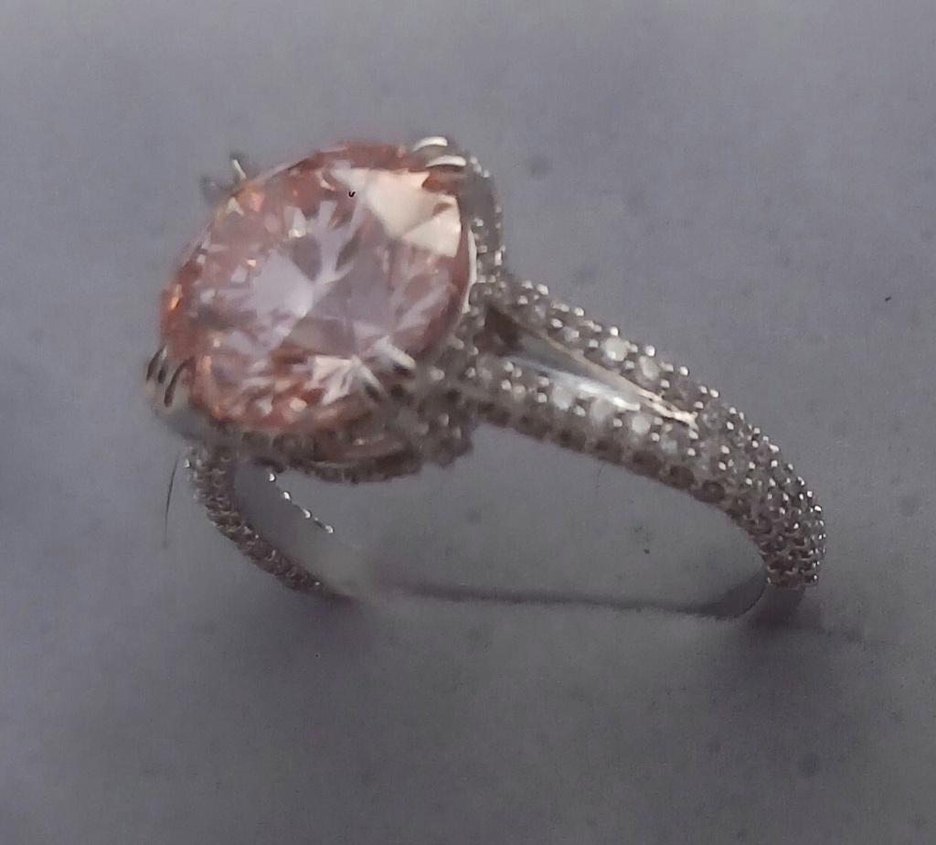 Bague en diamant, diamant rose central Fancy Vivid 4,03 ct, Enlèvement ou Envoi, Blanc, Or
