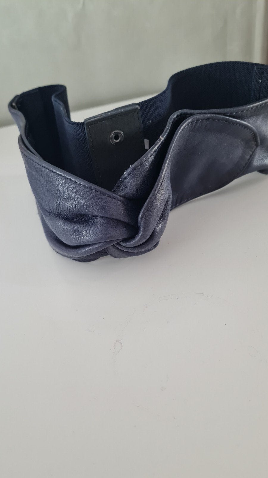Ceinture Naf Naf cuir blue marine élastique dos - taille S/M, Cuir véritable, Autres couleurs, Enlèvement, Porté