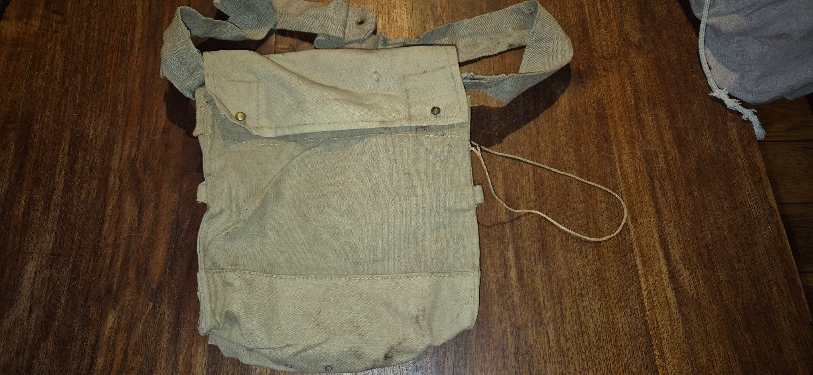 1942 British gasmaskbag Indian Made, Ophalen of Verzenden