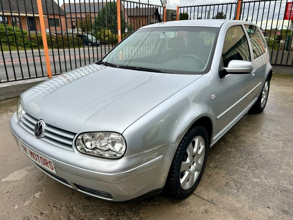 Volkswagen golf 4 edition pacifique ** 91.000km ** 3.990€ **, Autos, Argent ou Gris, Achat, Entreprise, Boîte manuelle