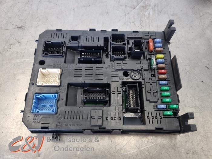 Boîte à fusibles d'un Citroen Berlingo, -, 3 mois de garantie, Utilisé, -